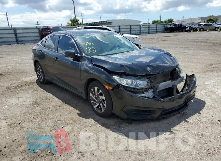 19XFC2F72GE057755 Photo# 1
