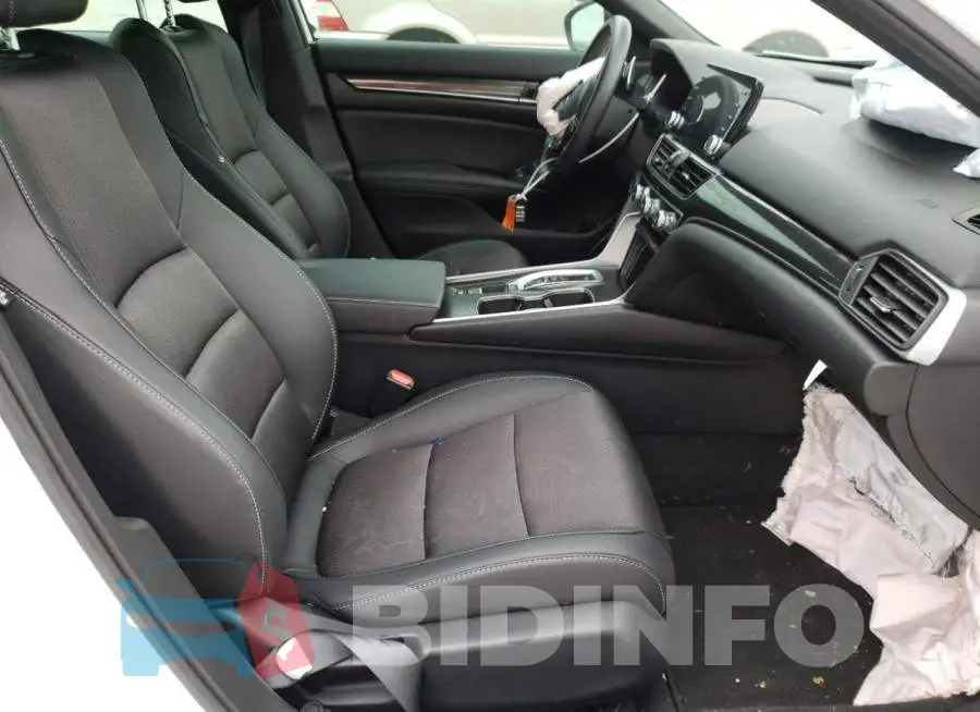1HGCV2F31MA018231 Photo# 5