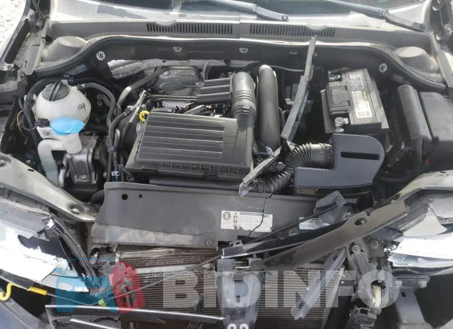 3VW2B7AJ2HM393136 Photo# 7