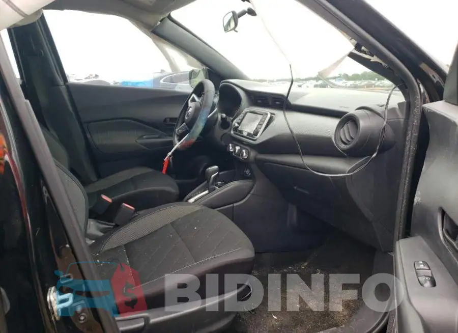 3N1CP5CU4JL537840 Photo# 5