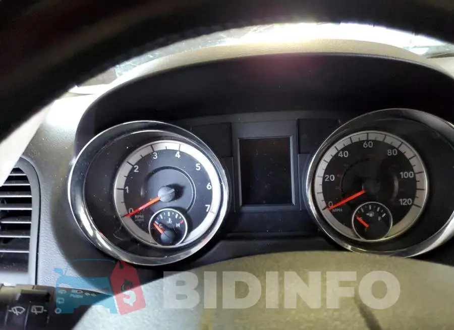 2C4RDGEG1KR670885 Photo# 8