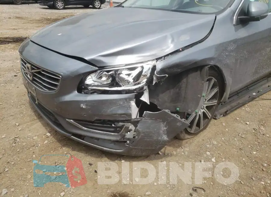 LYV402TK8HB149426 Photo# 9