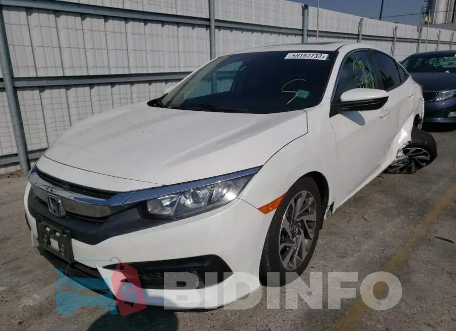 19XFC2F78JE208573 Photo# 2