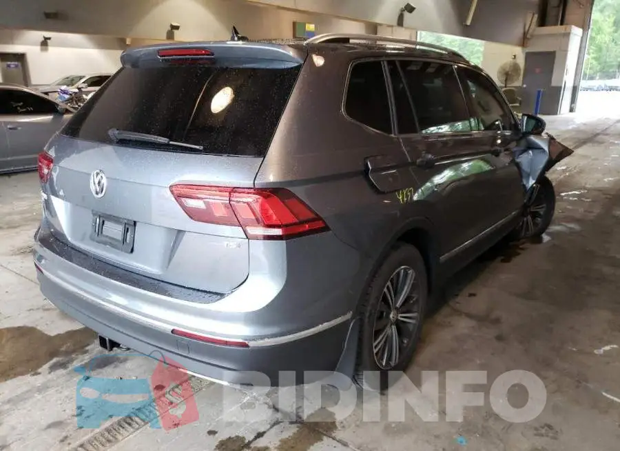 3VV3B7AX2JM180917 Photo# 4