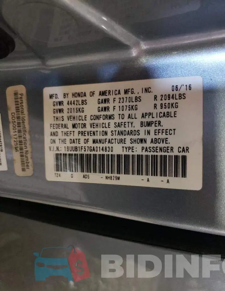 19UUB1F57GA014830 Photo# 10