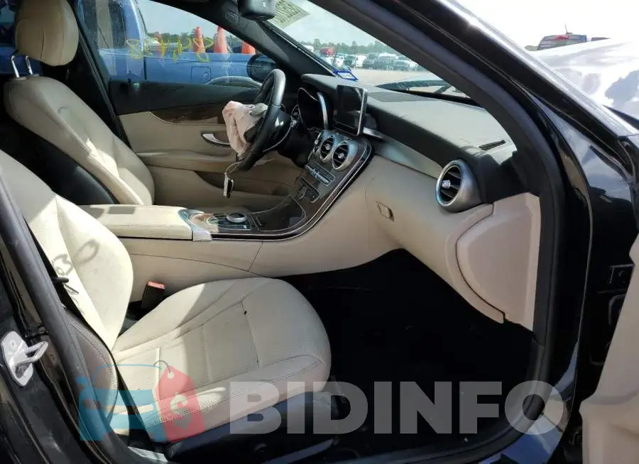 55SWF4JB3JU251662 Photo# 5