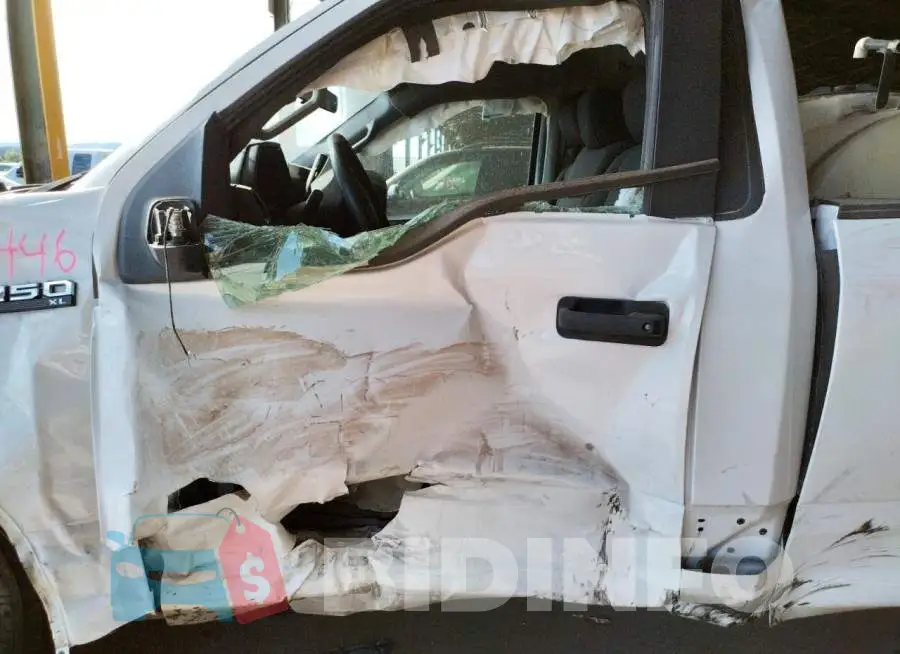 1FTMF1C58KKD92469 Photo# 9