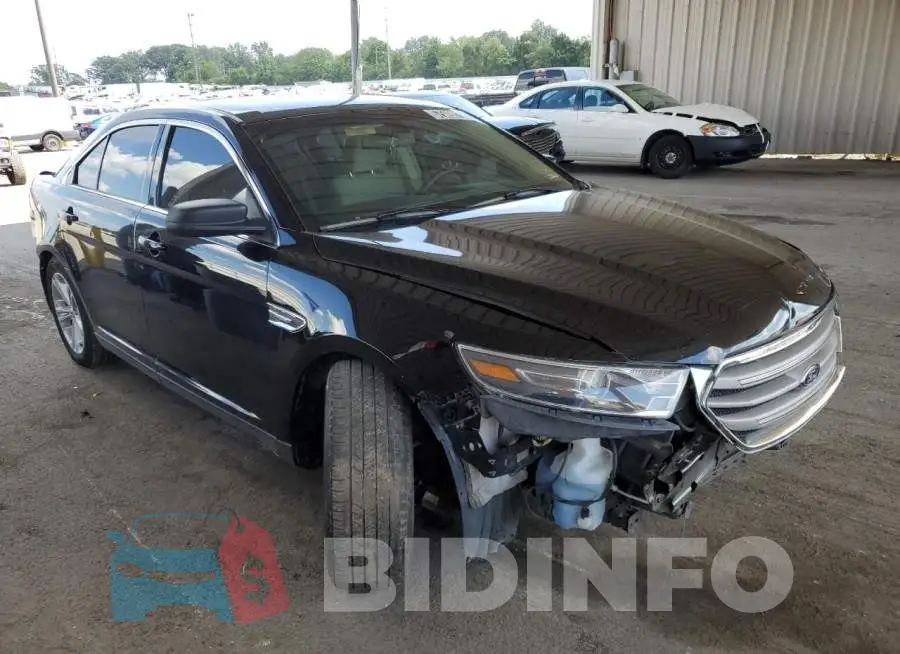 1FAHP2D83JG104152 Photo# 1