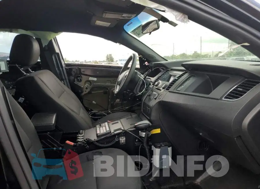 1FAHP2MK5JG132157 Photo# 5