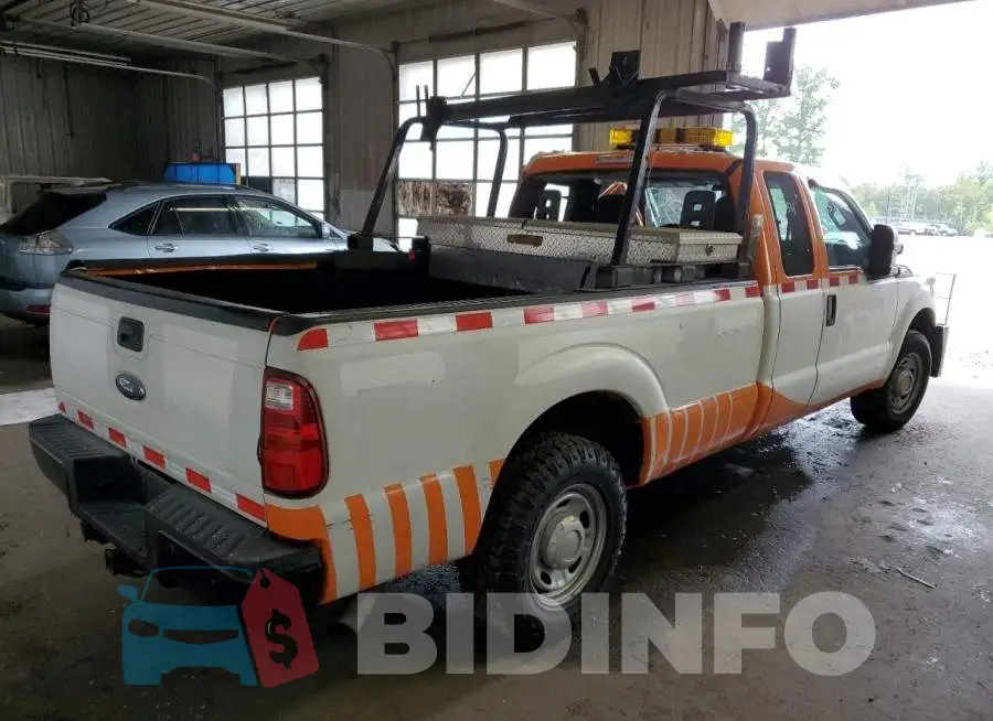 1FT7X2A61GEA53019 Photo# 4