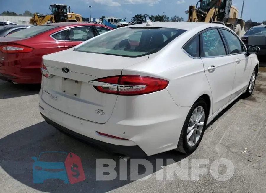 3FA6P0HD2KR164632 Photo# 4