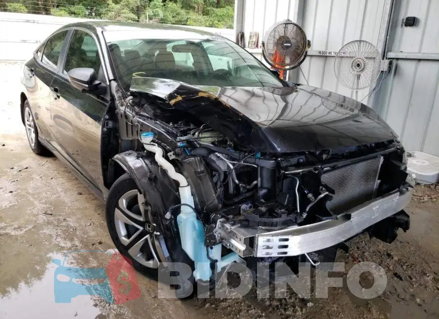 19XFC2F51HE018302 Photo# 1