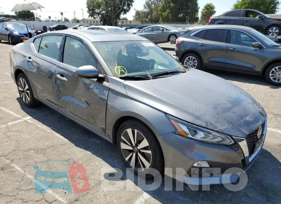 1N4BL4EV6KC161794 Photo# 1