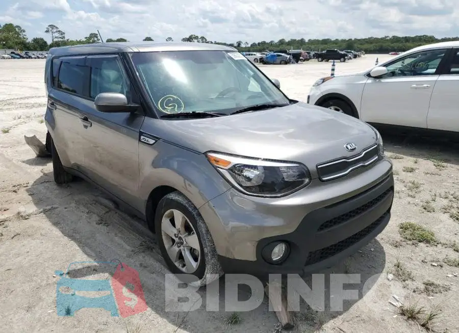 KNDJN2A22J7574142 Photo# 1