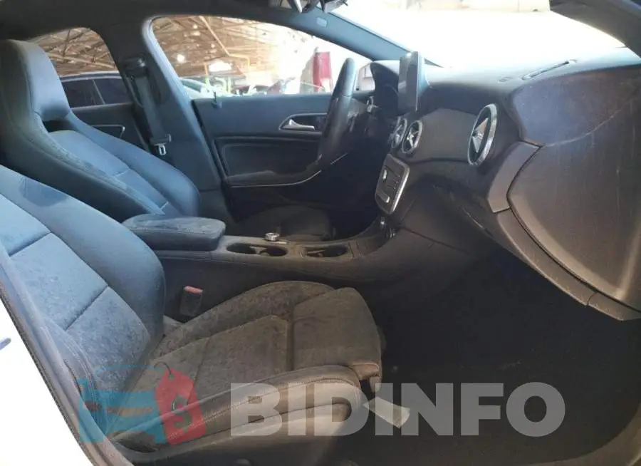 WDDSJ4EB9JN641102 Photo# 5