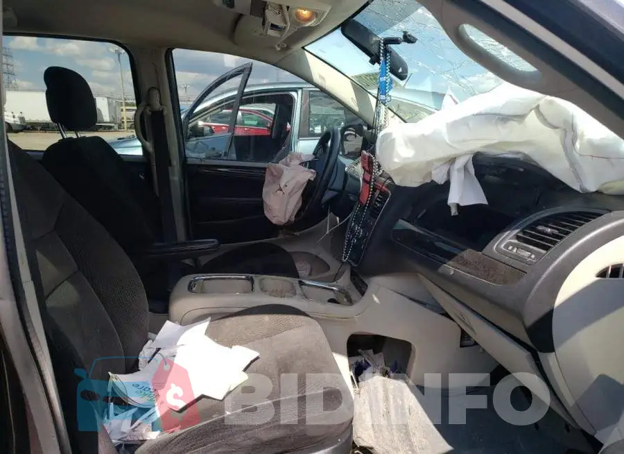 2C4RDGCGXGR223871 Photo# 5