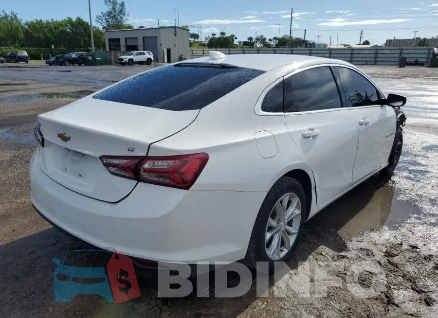 1G1ZD5ST3LF098466 Photo# 4