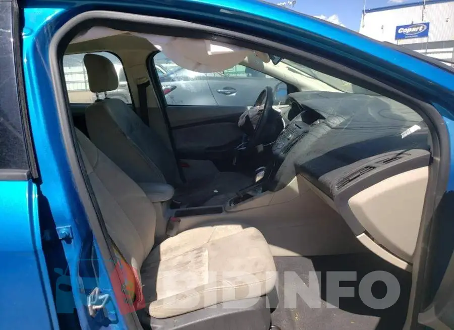 1FADP3F26GL239607 Photo# 5