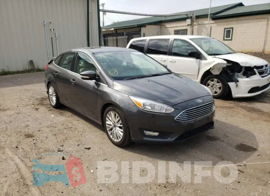 1FADP3J27HL287433 Photo# 1