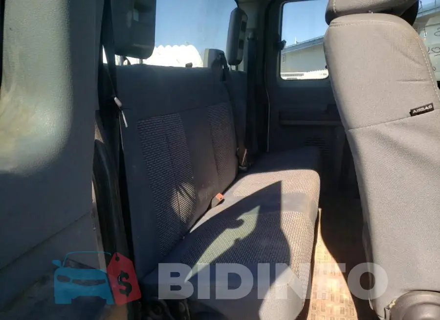 1FT8X3B68GEA47243 Photo# 6