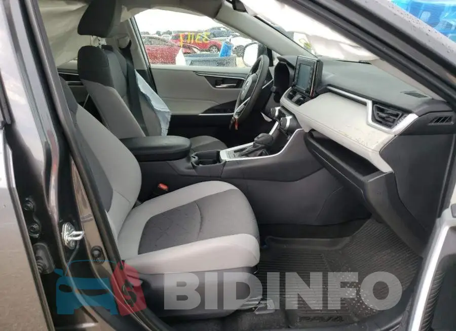 2T3W1RFV7MC140158 Photo# 5
