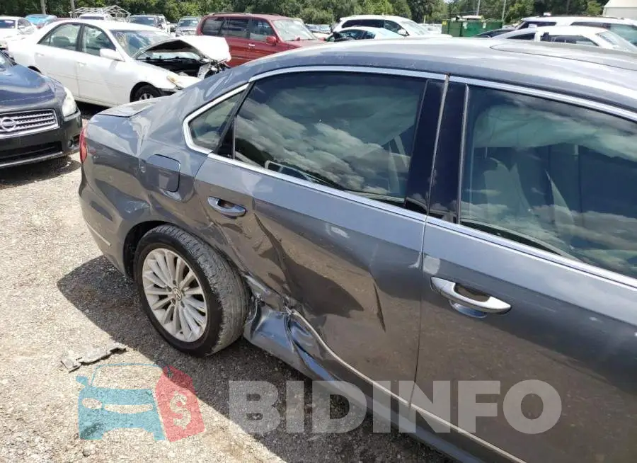 1VWBS7A37GC051649 Photo# 9