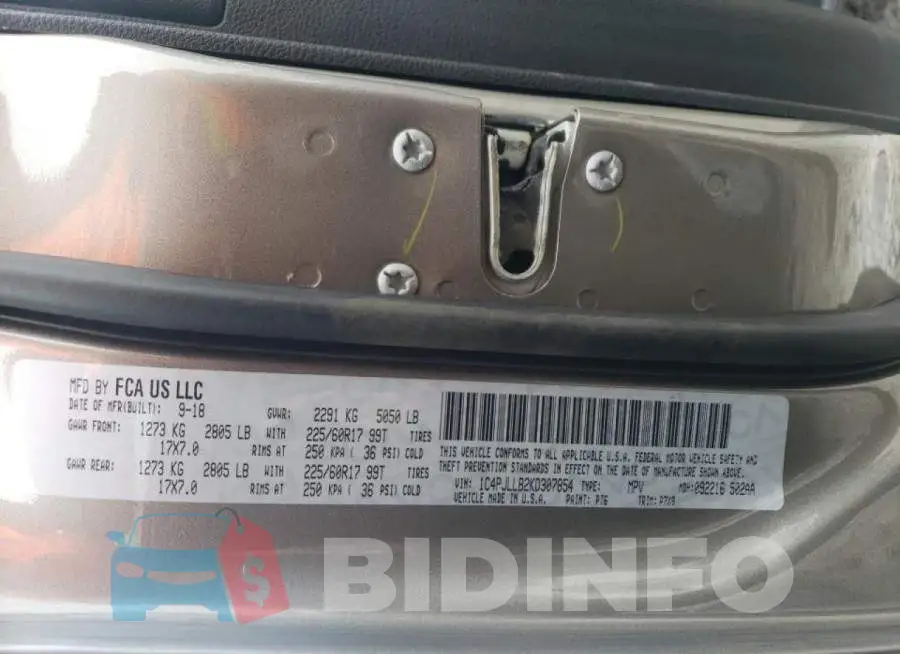 1C4PJLLB2KD307854 Photo# 10