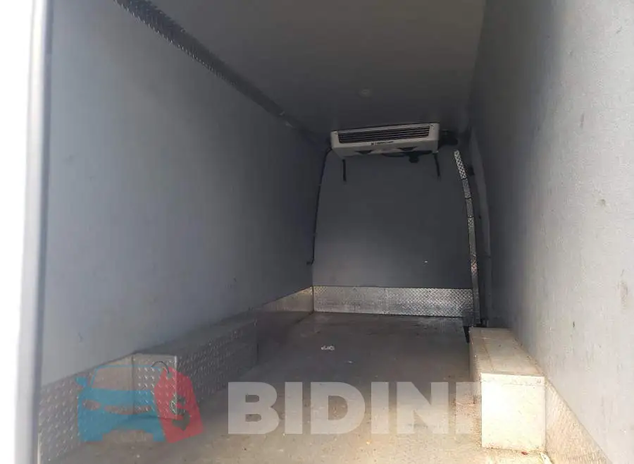 WD4PF1CD9KT008073 Photo# 6