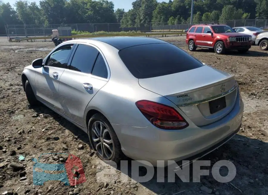 WDDWF4KB8GR145880 Photo# 3