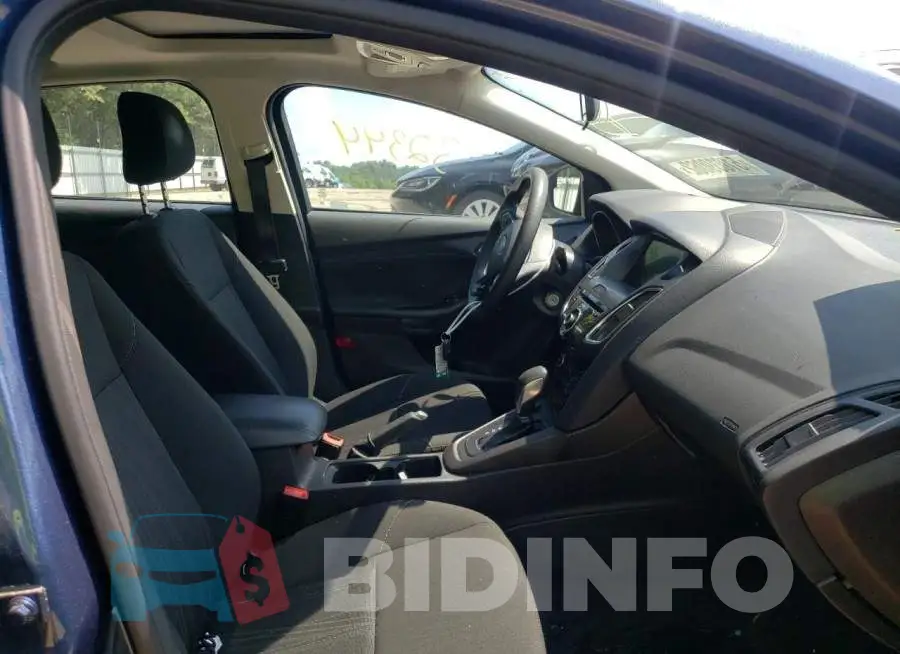 1FADP3H25JL264342 Photo# 5