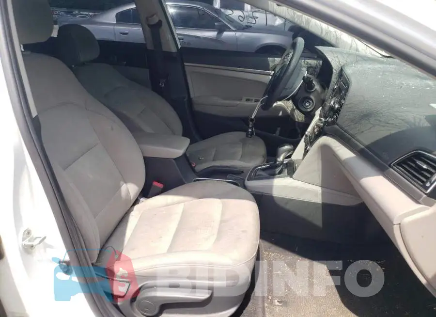 5NPD74LF1HH209069 Photo# 5