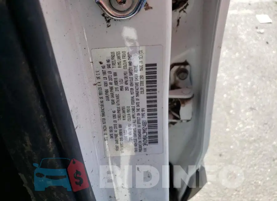 3MVDMBAL3MM214881 Photo# 10