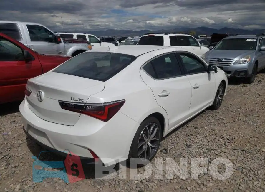 19UDE2F77LA003142 Photo# 4