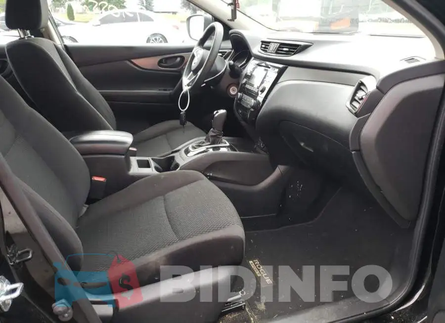 JN1BJ1CR4HW108557 Photo# 5