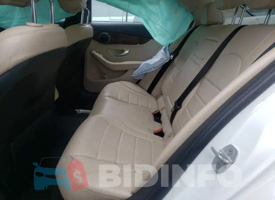 WDDWF4JB8GR146898 Photo# 6