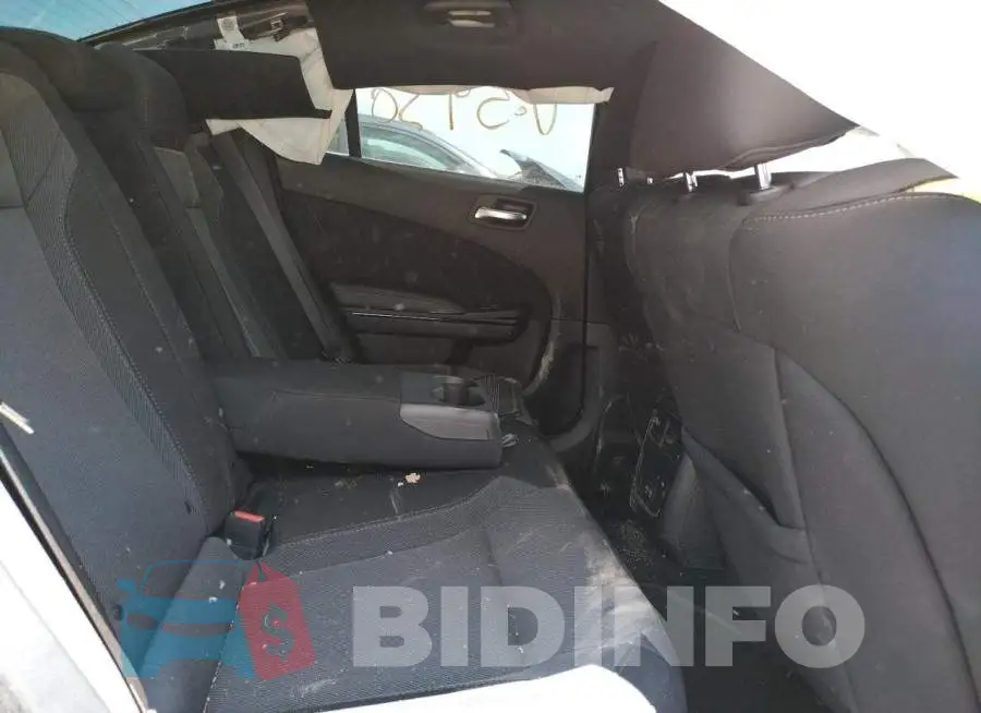 2C3CDXBG6NH145930 Photo# 6