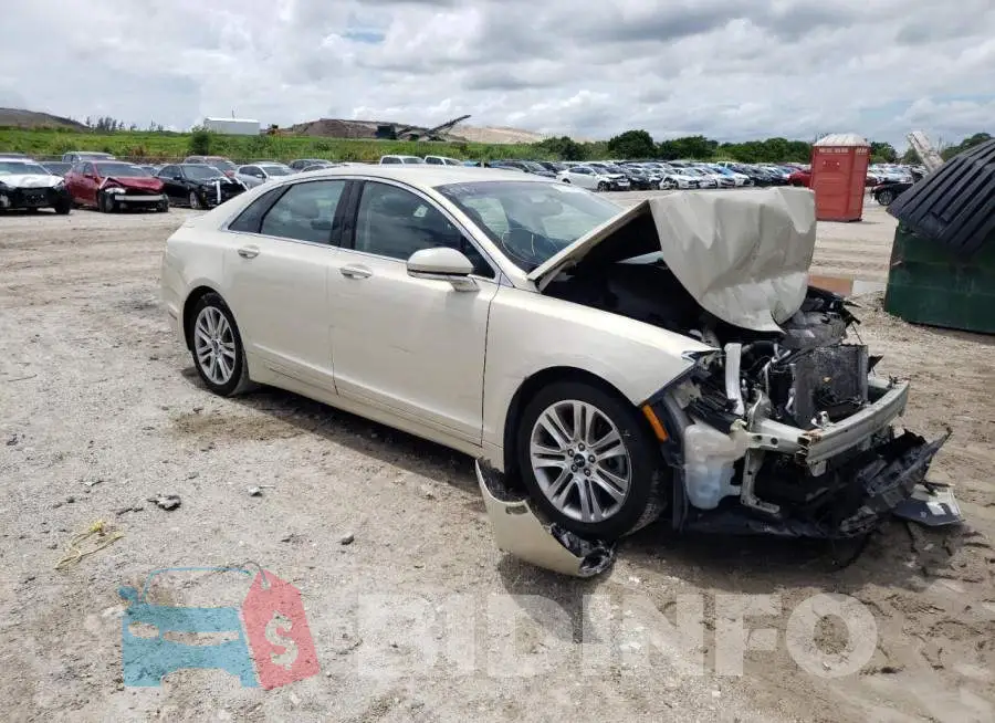 3LN6L2G9XGR612004 Photo# 1