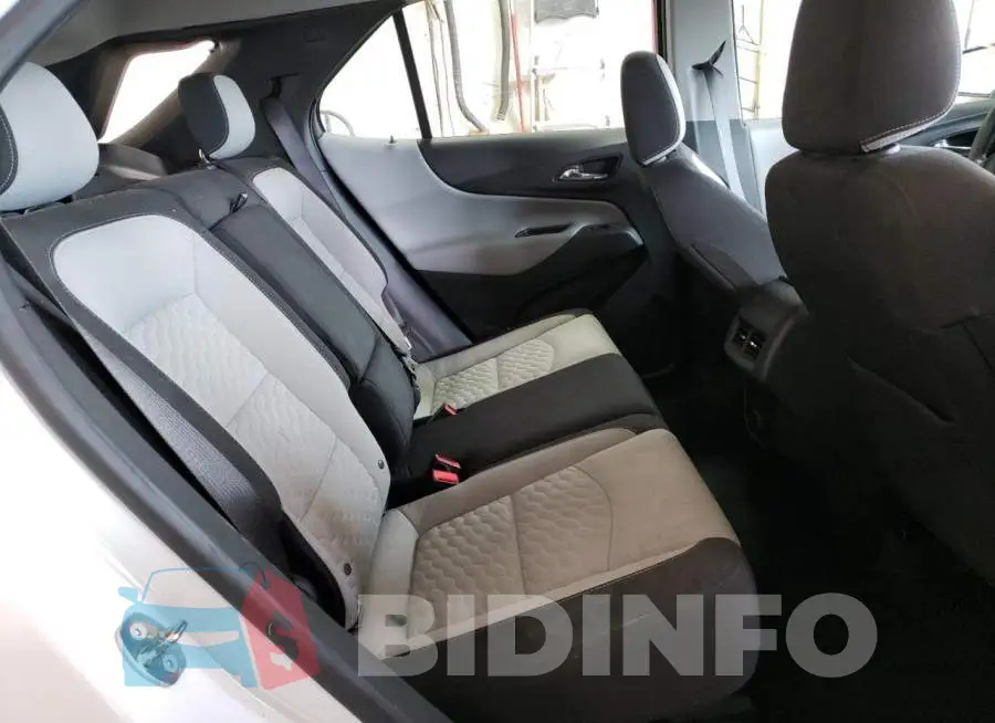 2GNAXHEV1J6182018 Photo# 6