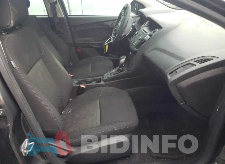 1FADP3E23GL360130 Photo# 5