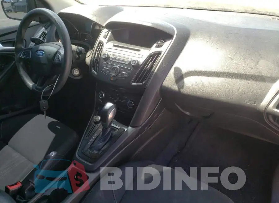 1FADP3F28GL302027 Photo# 9