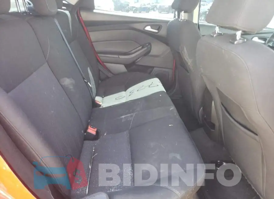 1FADP3F28GL302027 Photo# 6