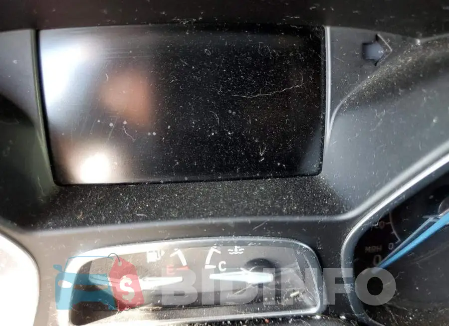 1FADP3F2XGL220512 Photo# 8