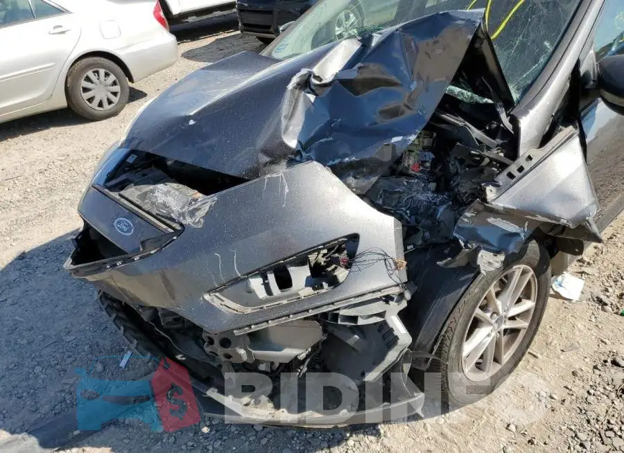 1FADP3F2XGL220512 Photo# 9