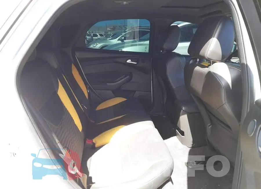 1FADP3L90GL221444 Photo# 6