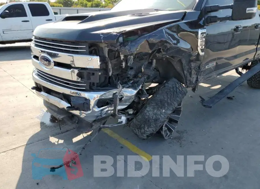 1FT7W2BT8JEB17992 Photo# 9