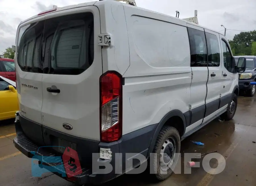1FTYR1ZG8GKA52618 Photo# 4
