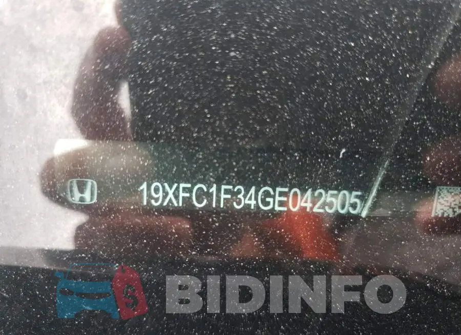 19XFC1F34GE042505 Photo# 10