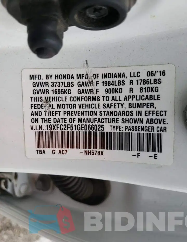 19XFC2F51GE066025 Photo# 10