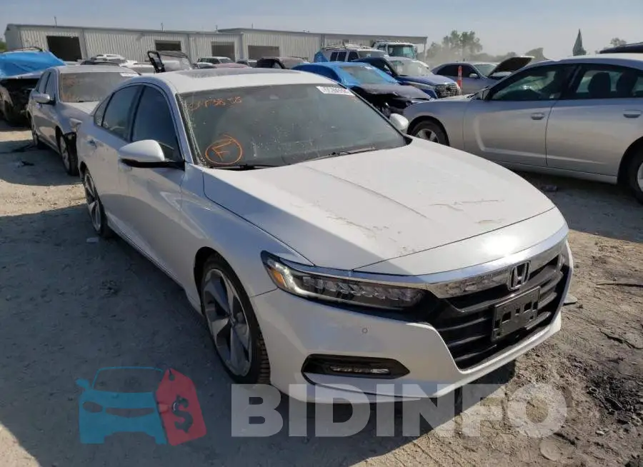 1HGCV2F95JA043858 Photo# 1