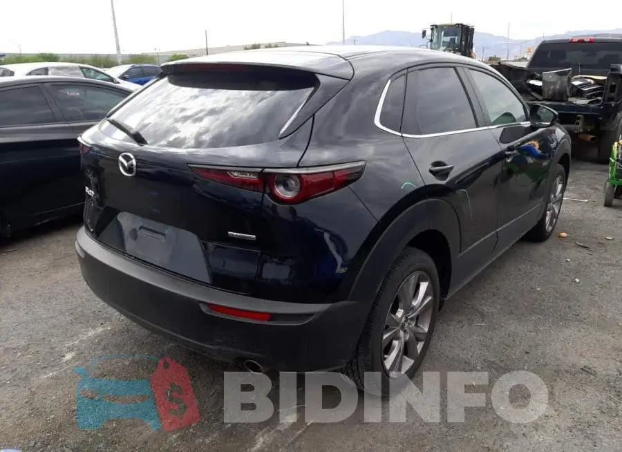 3MVDMACL4MM203864 Photo# 4